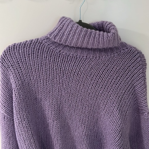 Light Lilac Turtleneck Sweater - Picture 2 of 4
